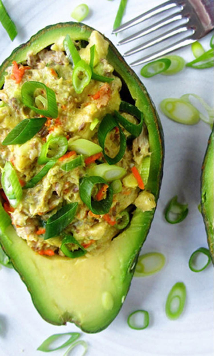 paleo_stuffed_avocado_4